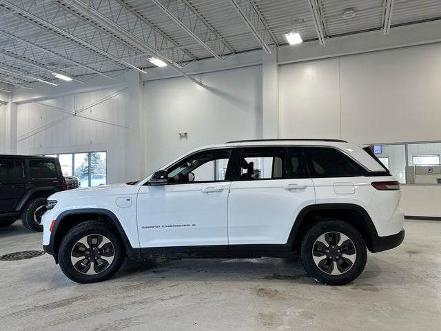 2022 Jeep Grand Cherokee 4xe Base