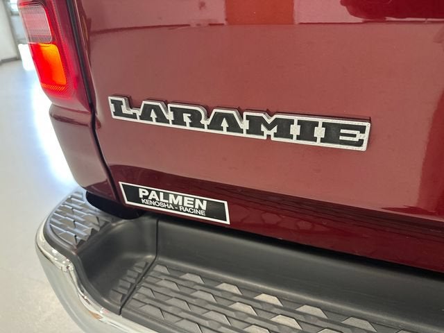 2023 RAM 1500 Laramie Crew Cab 4x4 5'7" Box