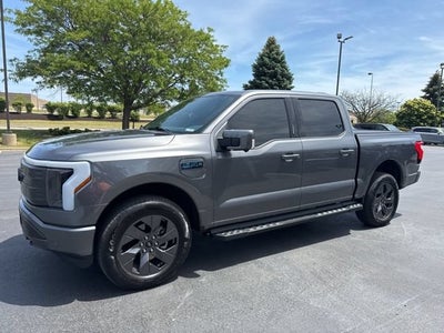 2025 Ford F-150 Lightning LARIAT