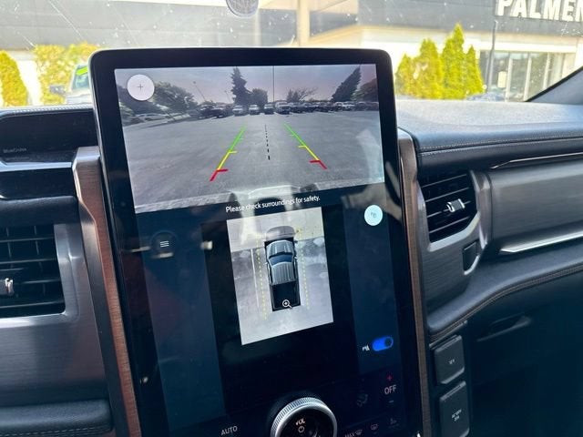 2022 Ford F-150 Lightning LARIAT