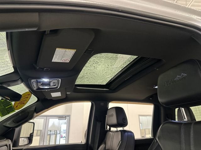 2022 Chevrolet Silverado 3500 HD High Country