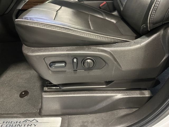 2022 Chevrolet Silverado 3500 HD High Country