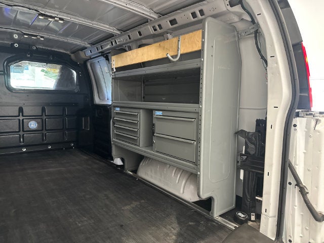 2024 Chevrolet Express Cargo 2500 WT