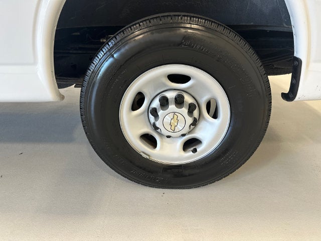 2024 Chevrolet Express Cargo 2500 WT
