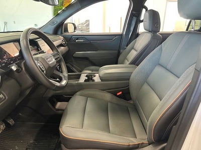 2025 GMC Acadia AT4