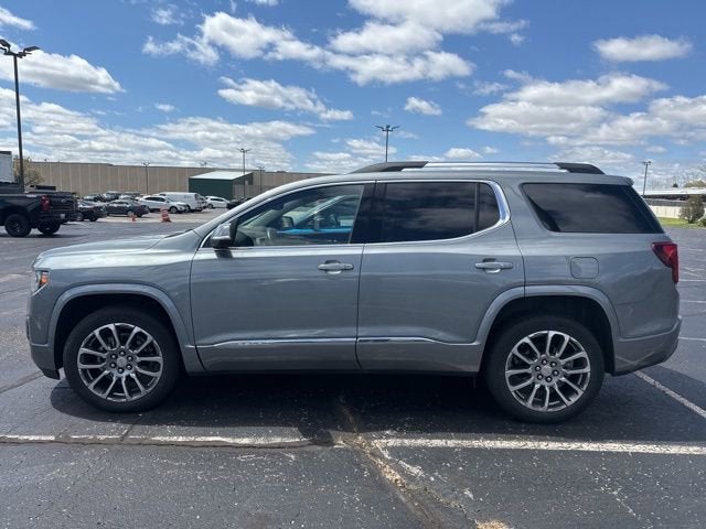 2023 GMC Acadia Denali