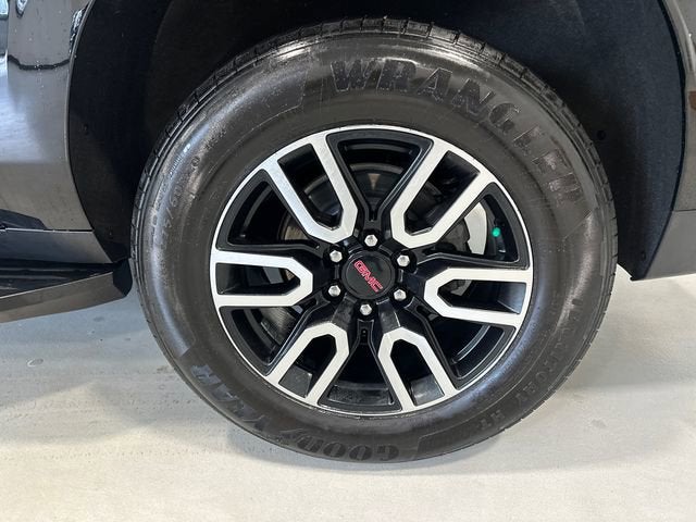 2021 GMC Yukon XL AT4