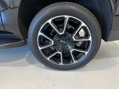 2025 Chevrolet Suburban RST