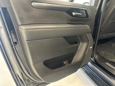 2025 Chevrolet Suburban RST