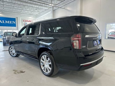 2023 Chevrolet Suburban High Country