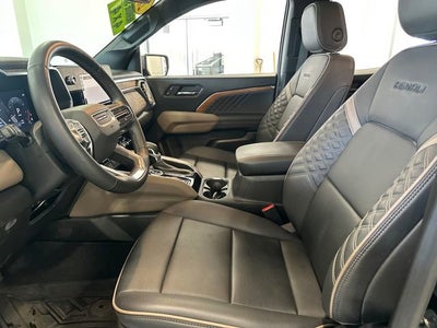 2024 GMC Canyon Denali