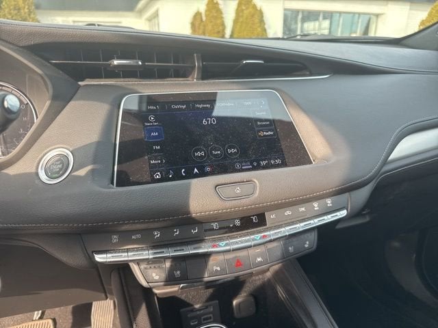 2023 Cadillac XT4 Premium Luxury