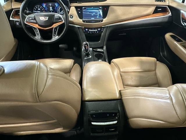 2017 Cadillac XT5 Platinum AWD