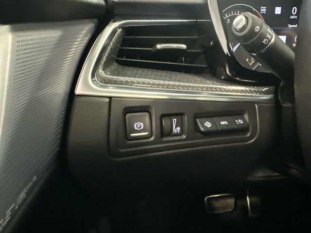 2024 Cadillac XT5 Sport