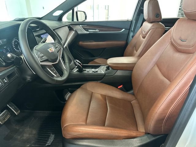 2025 Cadillac XT5 Sport