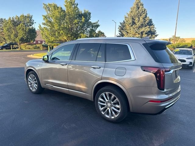 2022 Cadillac XT6 Premium Luxury