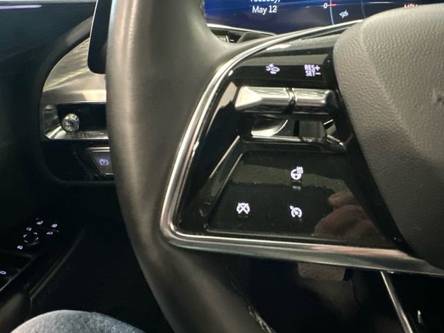 2024 Cadillac LYRIQ Luxury 1