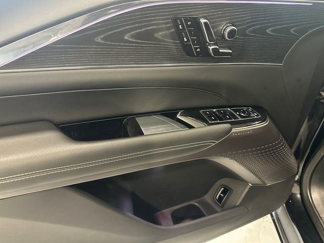 2024 Cadillac LYRIQ Luxury 1