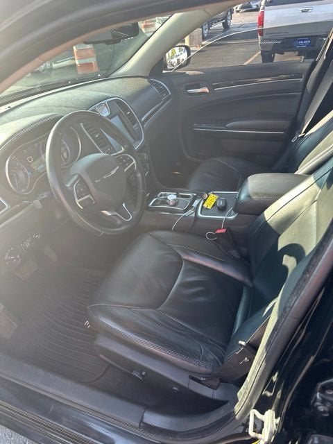 2015 Chrysler 300 Limited