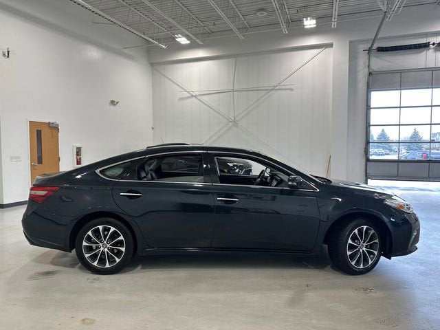 2018 Toyota Avalon XLE