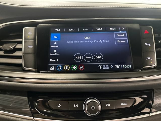 2024 Buick Enclave Essence