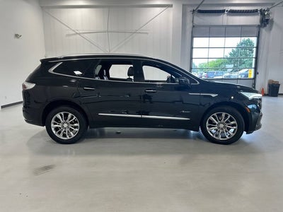 2022 Buick Enclave Avenir