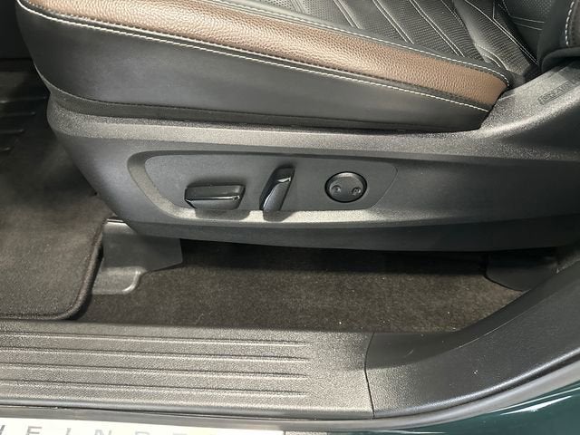 2024 Nissan Pathfinder Platinum 4WD