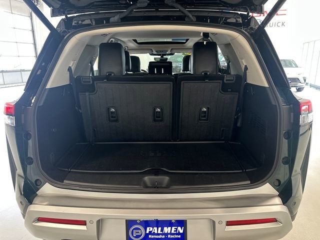 2024 Nissan Pathfinder Platinum 4WD