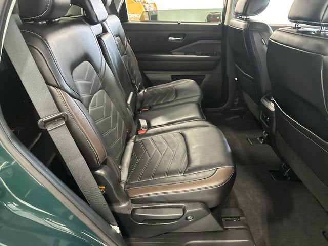2024 Nissan Pathfinder Platinum 4WD