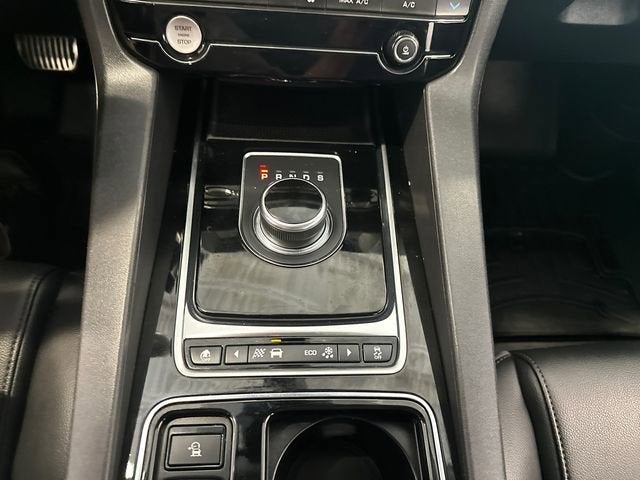 2019 Jaguar F-PACE 25t Premium