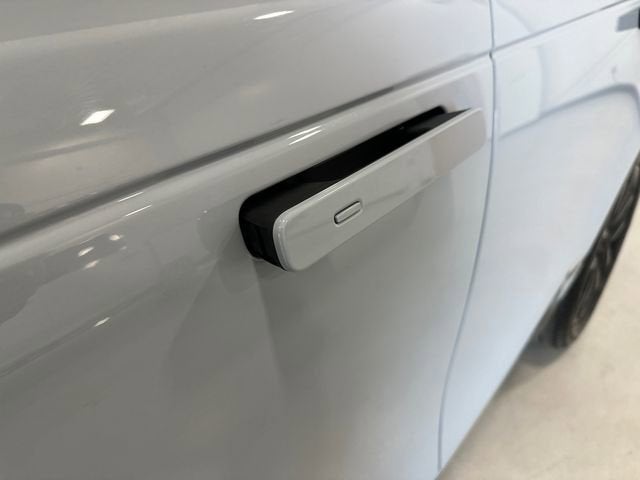 2025 Land Rover Range Rover Velar Dynamic SE