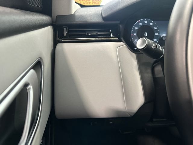 2025 Land Rover Range Rover Velar Dynamic SE