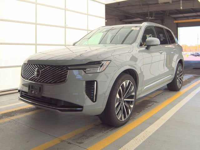 2025 Volvo XC90 Plus