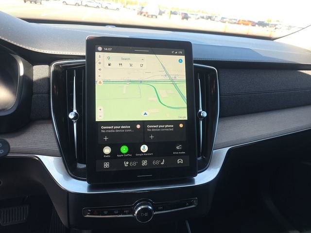 2025 Volvo XC90 Plus