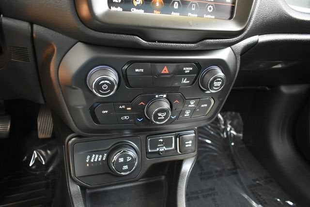 2023 Jeep Renegade Trailhawk 4x4